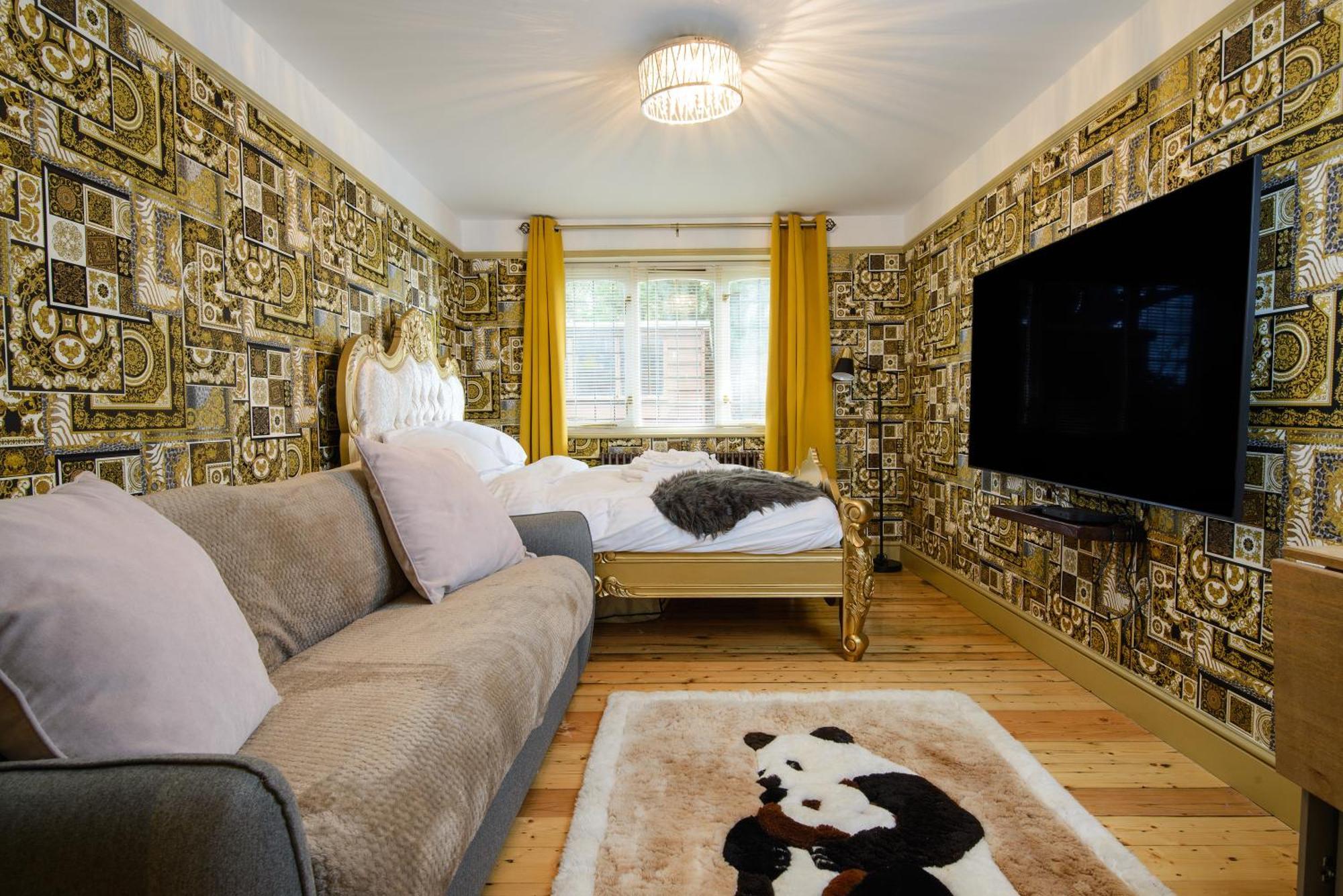 Deluxe 2 Bed Versace Bungalow Hot Tub, Sky Tv, Cinema Screen Saffron Walden Zewnętrze zdjęcie